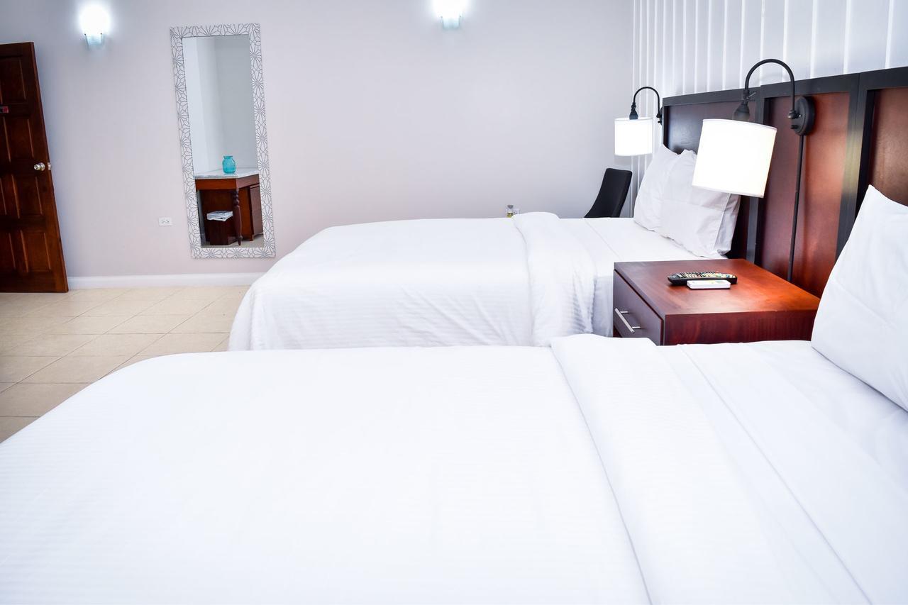 Jamgolia Place マンデビル エクステリア 写真